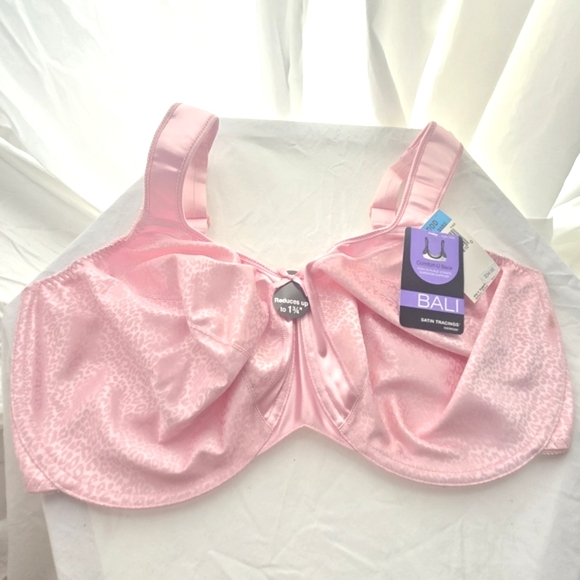 Bali 42DDD Mega Bra Bundle NWT - Picture 10 of 16